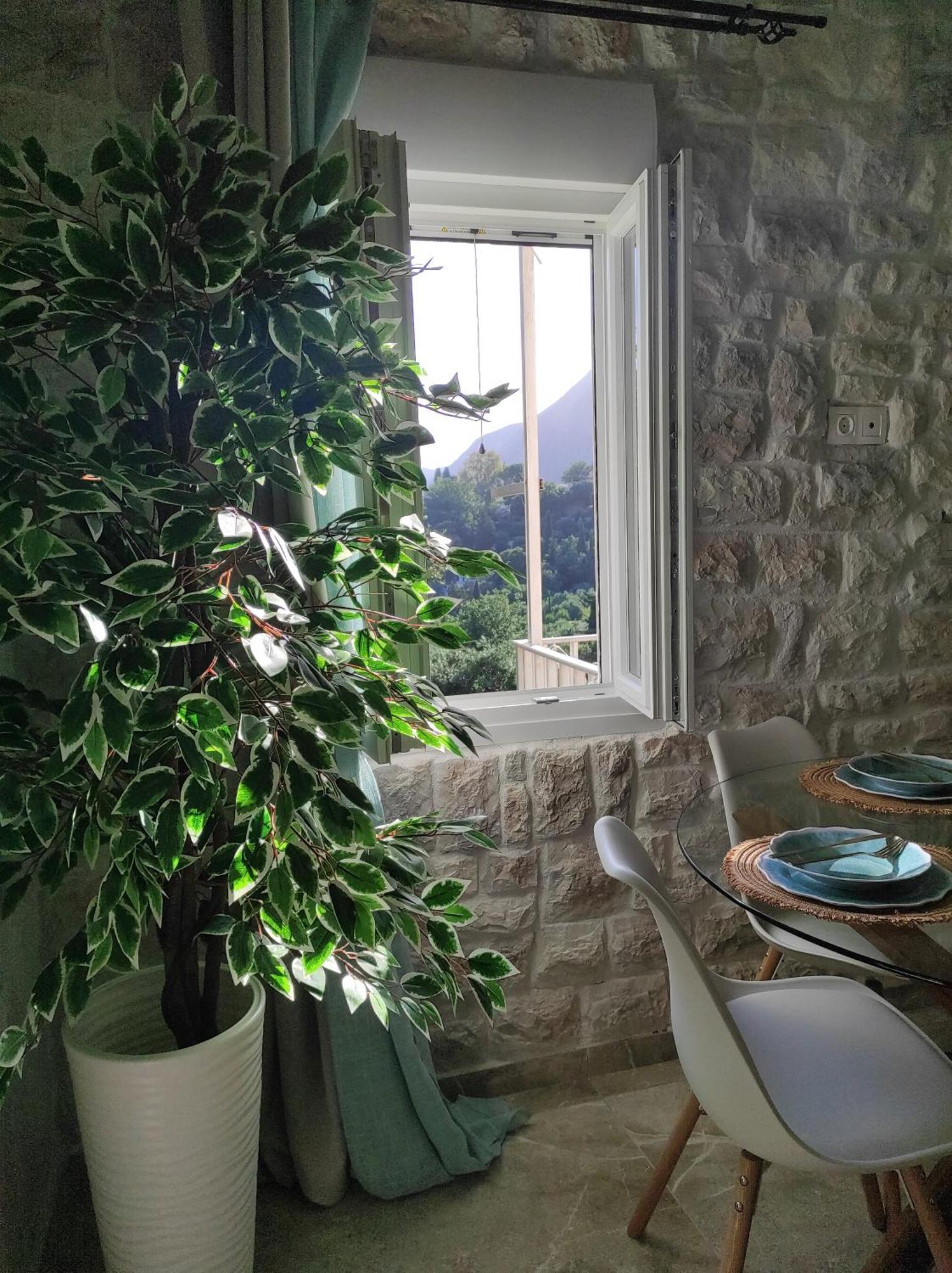 Pantanassa House *